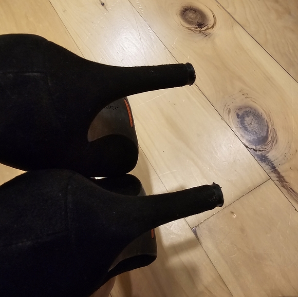 Black suede shoes - Picture 7 of 8